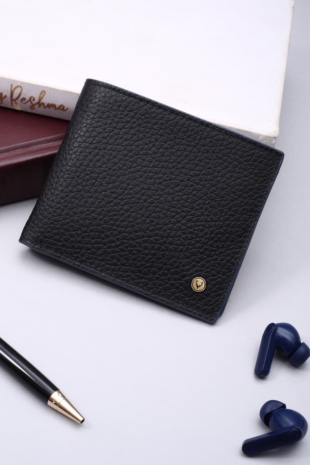 Men Black Textured Leather Wallet