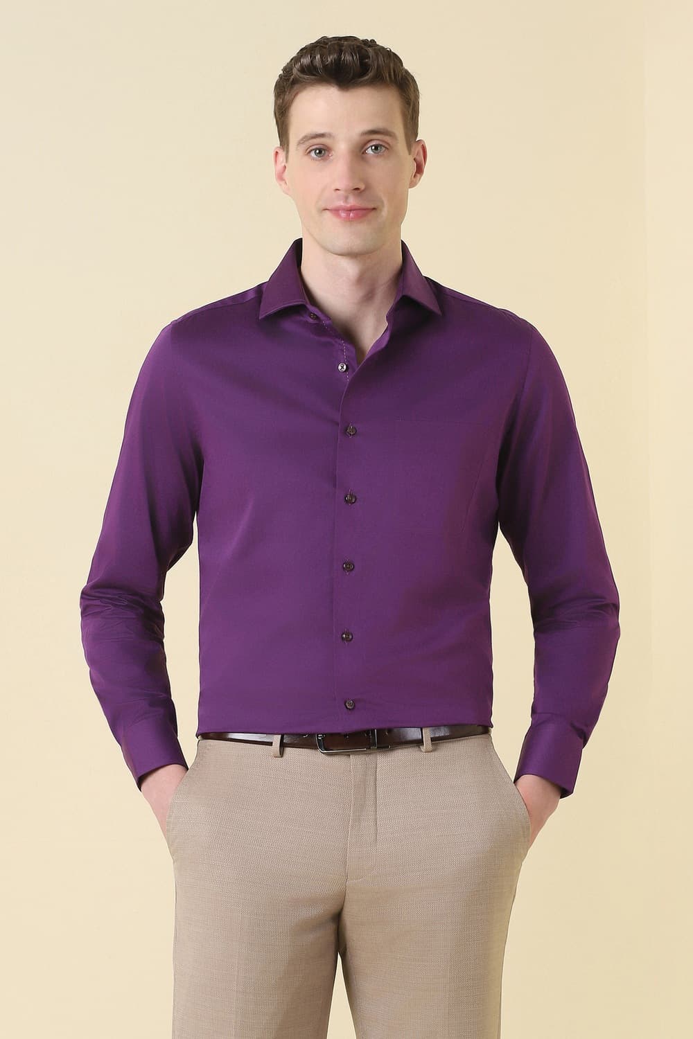 Men Purple Solid Full Sleeves Formal Shirt
