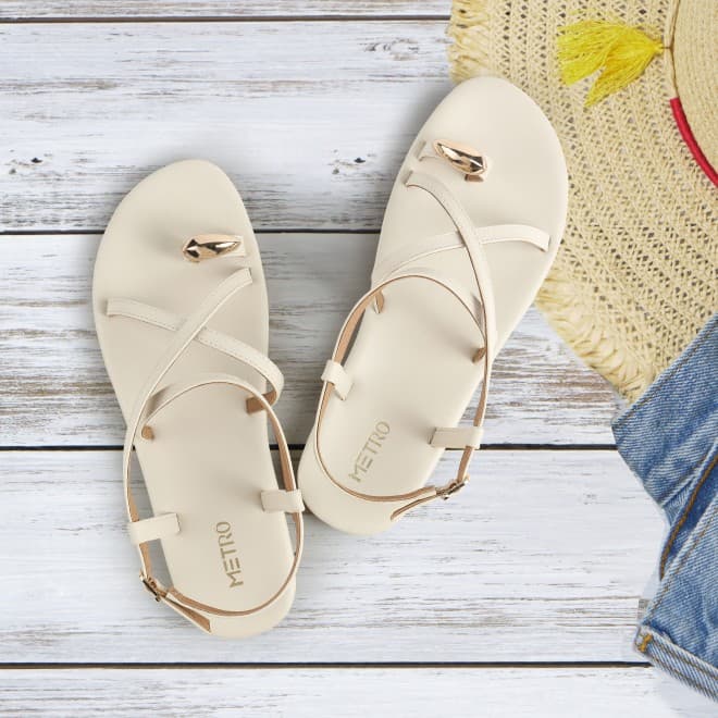 Women Off-white Casual Sandals