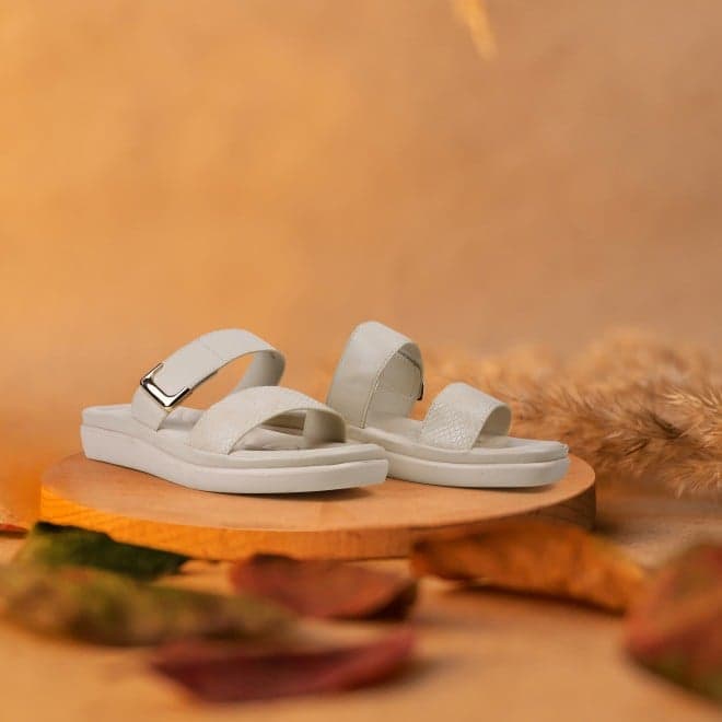 Women Off-White Casual Comfort